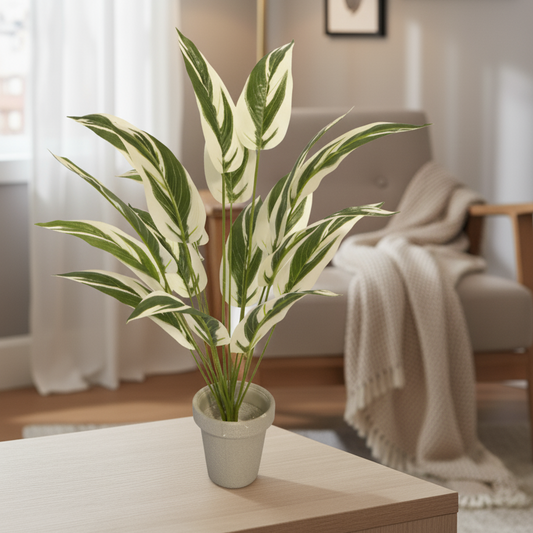 Green Leaf Décor Plant